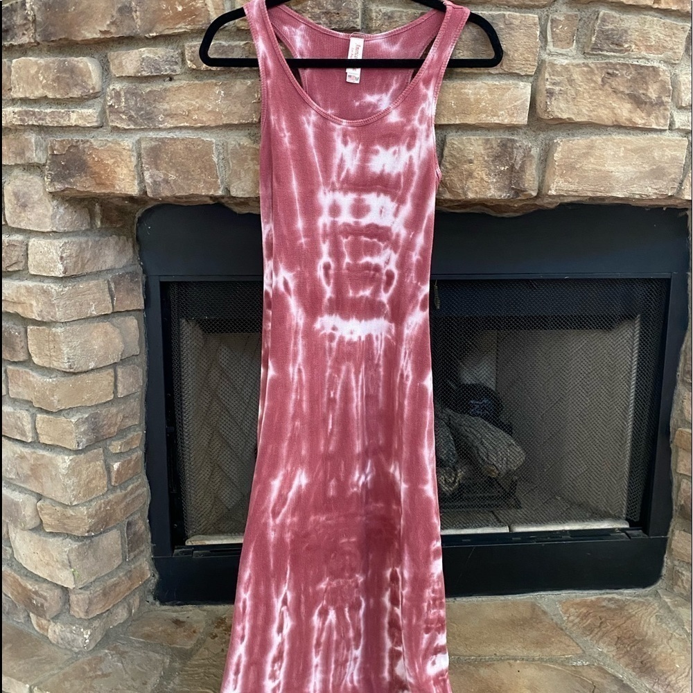 American Twist maroon and white tie-dye Razorback dress. Medium